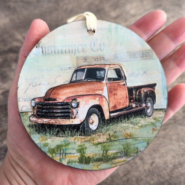 Vintage Truck Ornament/Wall Art, 4"